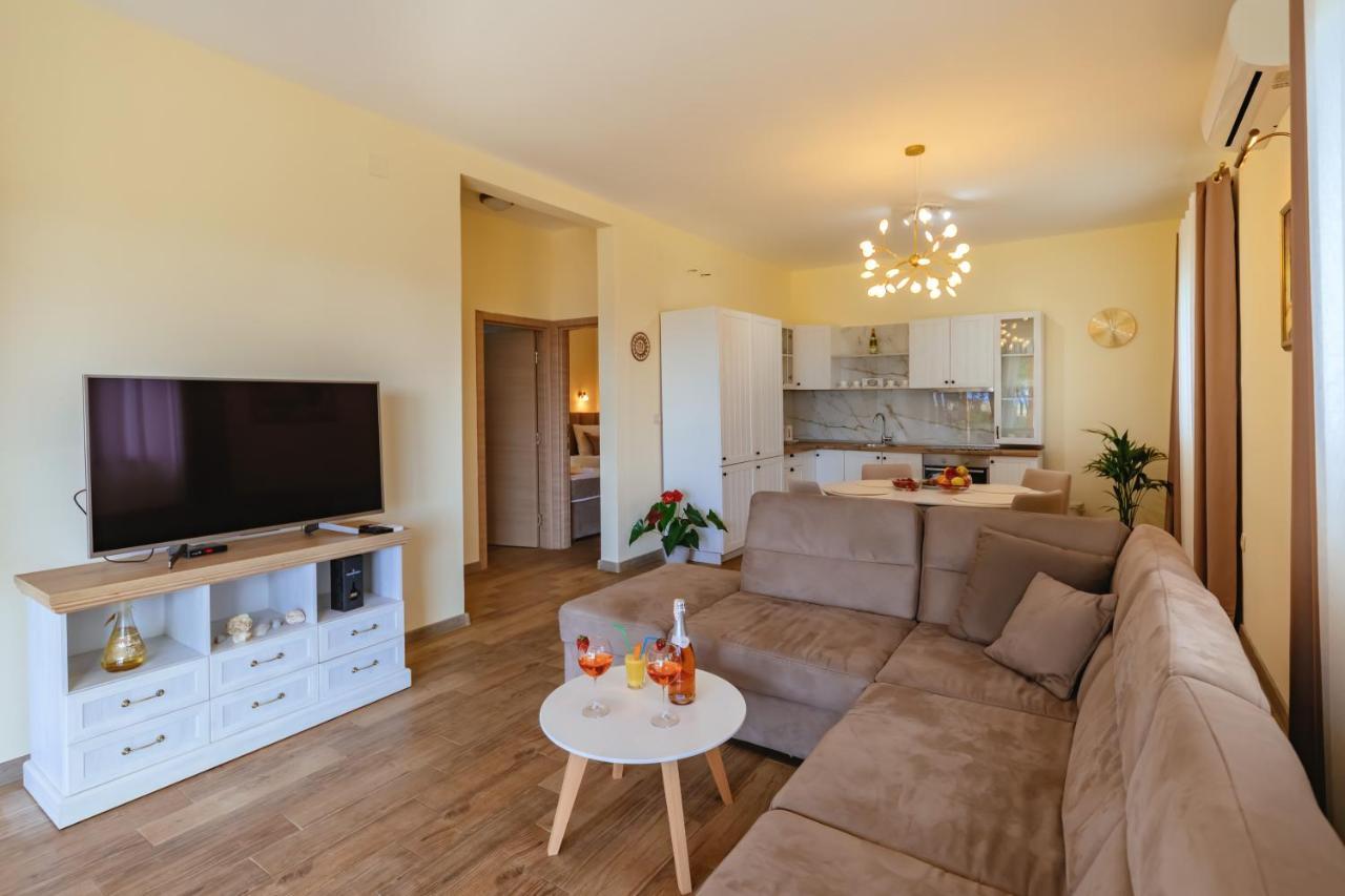 Holiday Home Sea Petrovac Luaran gambar
