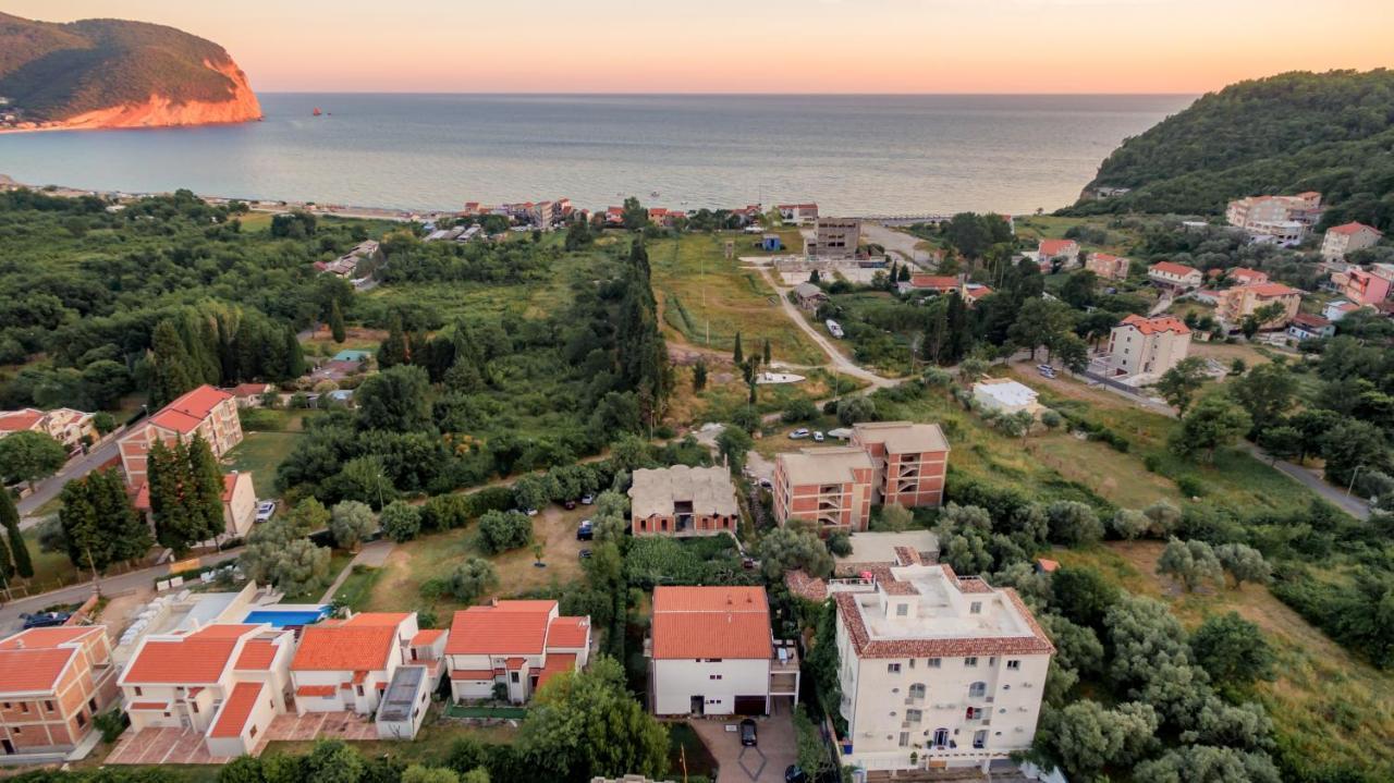 Holiday Home Sea Petrovac Luaran gambar
