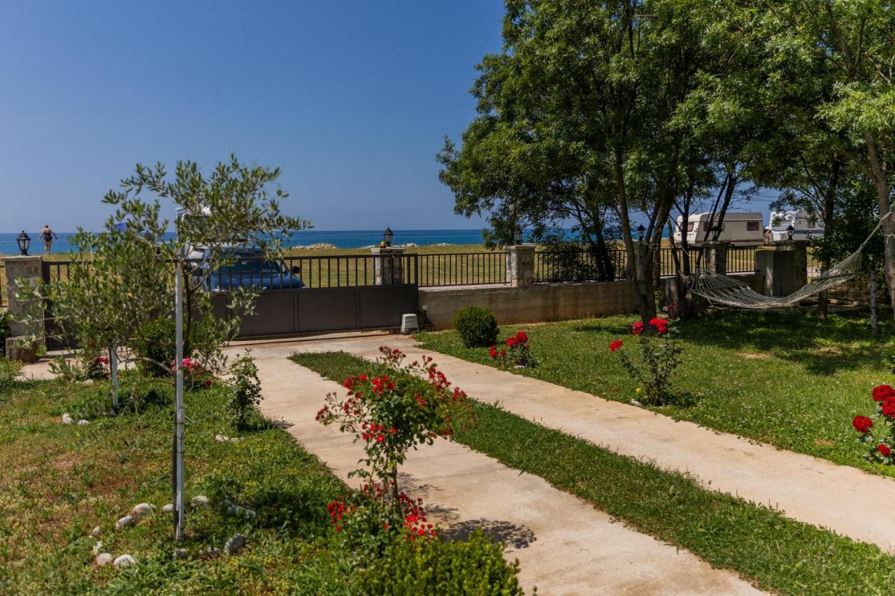 Holiday Home Sea Petrovac Luaran gambar
